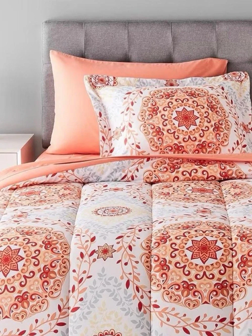 White and Orange Comforter Set
